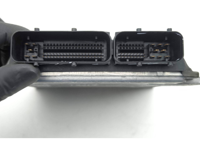 Řídící jednotka MEC33890 Nissan 350Z 2004