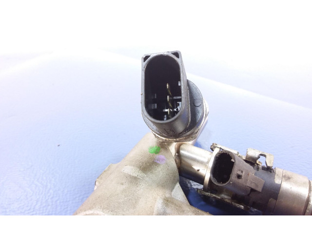 Vstřikovací lišta 06E130089AF, 06E130089AF Audi A8 S8 D4 4H CREC