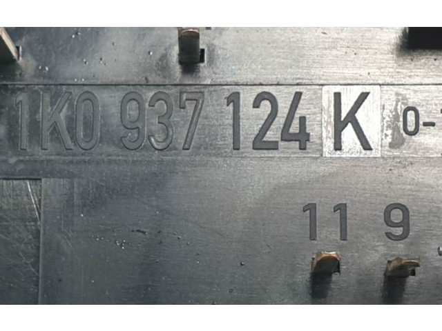 Блок предохранителей 1K0937535H, 1K0937804B Volkswagen Caddy