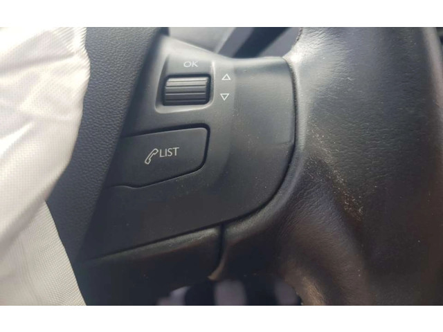 Руль Peugeot 2008 I 2013 - 2019 года 98007408ZD