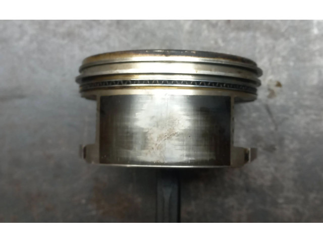 Píst 4654355E Chrysler Voyager -