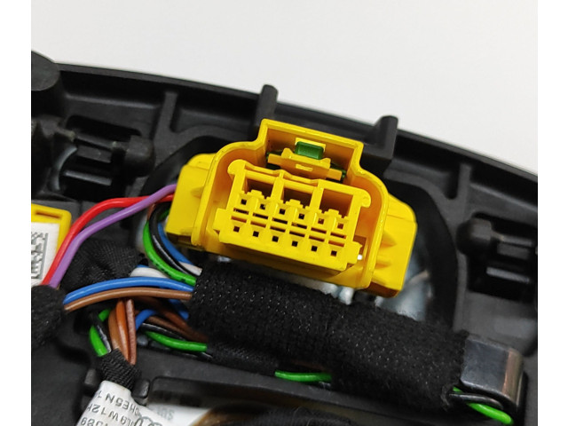 Подушка безопасности водителя 4N0880201K Audi e-tron