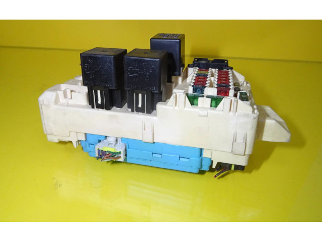 Блок предохранителей MR40589 Mitsubishi Galant