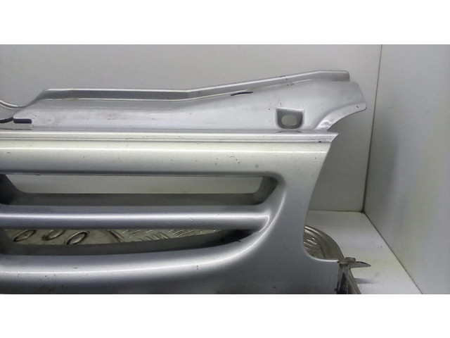 Верхняя решётка Citroen Berlingo 1996-2002 года 9635603977