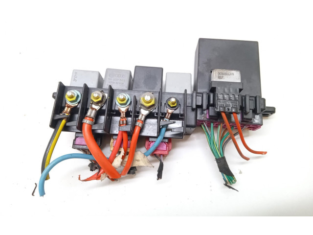 Блок предохранителей 8L0941822, 8L0941822 Skoda Octavia Mk1 (1U)