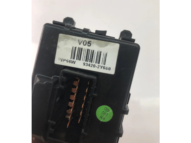 Подрулевой переключатель 934202Y660   KIA Ceed