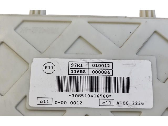 Pojistková skříňka 519416560 Ford C-MAX II 2011