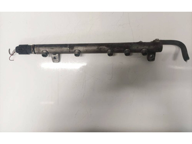 Топливная рампа a6400701295   Mercedes-Benz A W169  