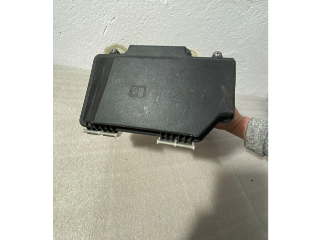 Pojistková skříňka A2059981301 Mercedes-Benz C W205 2015