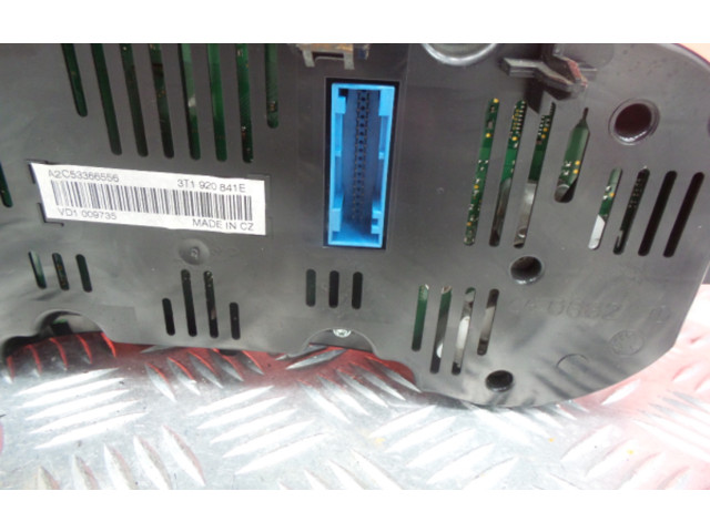 Панель приборов V0009000, 3T1920841E Skoda Superb B6 (3T)