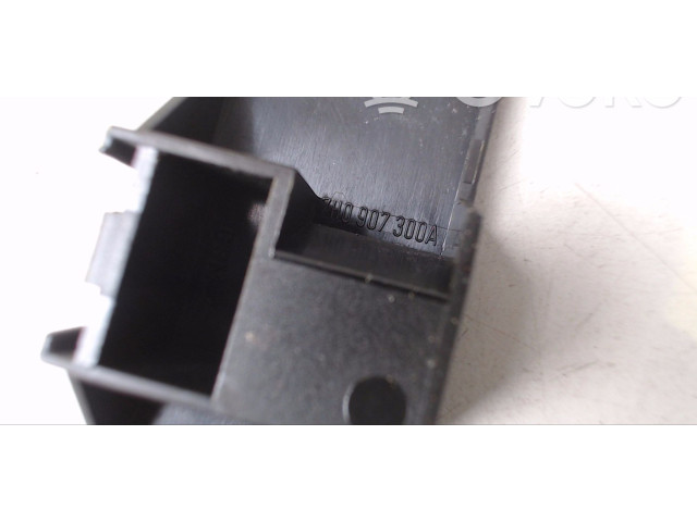 Pojistková skříňka 7H0907300A Volkswagen Multivan T5 2010