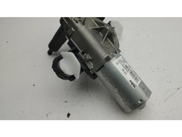 Моторчик заднего дворника 5H0955711A    Volkswagen Golf VIII