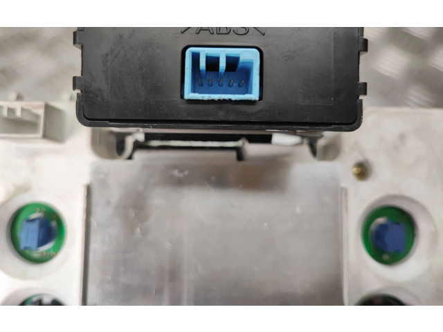 Панель приборов 9168144   Volvo V70       