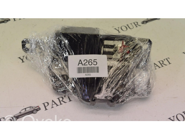 Zámek zadních dveří 7057364 BMW 3 E46 2002