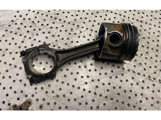 Píst    Volkswagen Caddy     