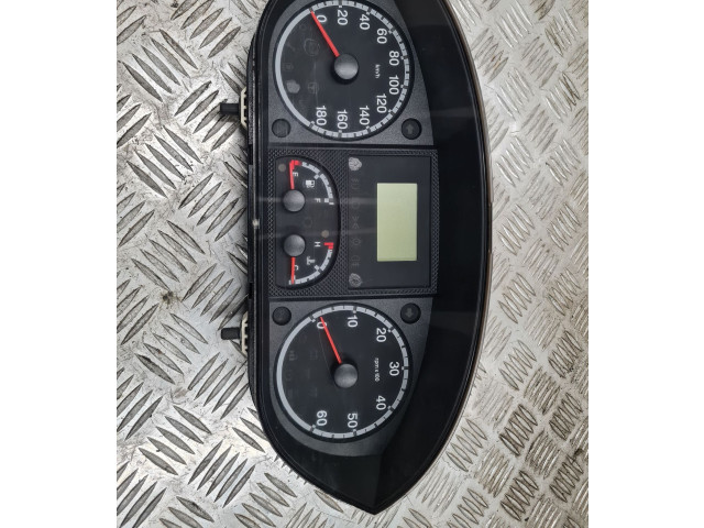 Панель приборов 1340672080, 1340672080   Renault Trafic II (X83)       