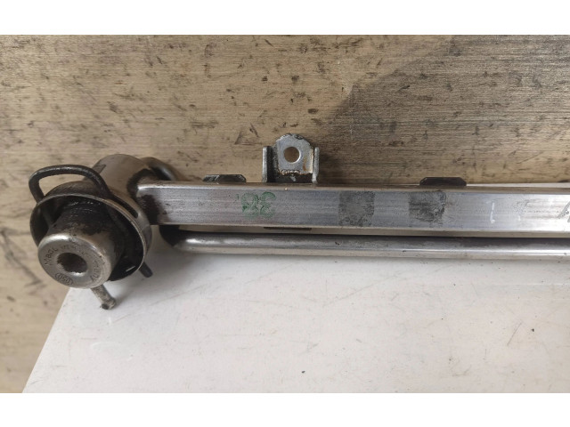 Vstřikovací lišta 06A133681 Audi TT Mk1