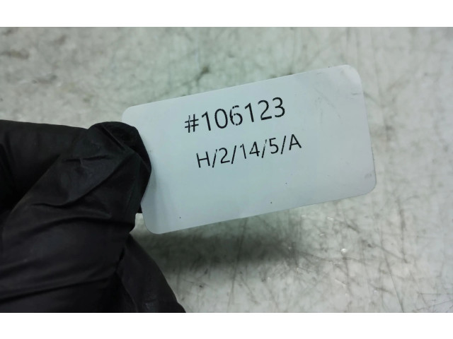 Топливная рампа 078133681AJ   Audi A6 S6 C5 4B  