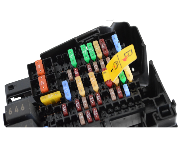 Блок предохранителей  5WA937615   Volkswagen ID.3    