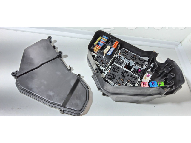 Pojistková skříňka 7L6937503A, 7L0937576B Audi Q7 4L 2006