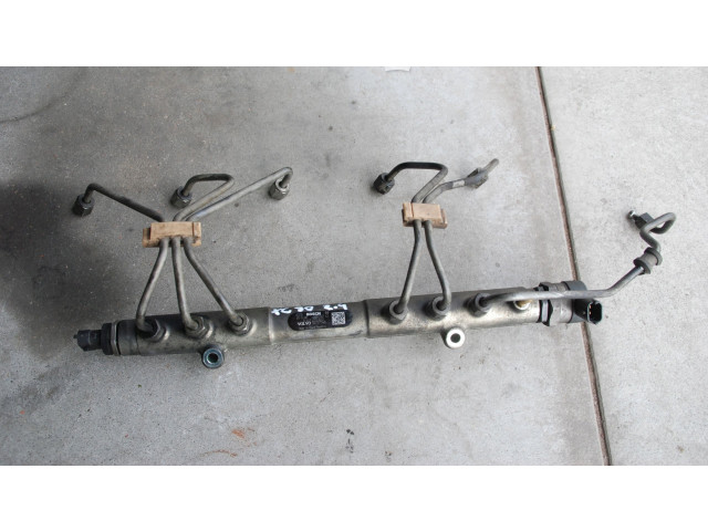 Топливная рампа 185KM, 0281002712   Volvo XC90  