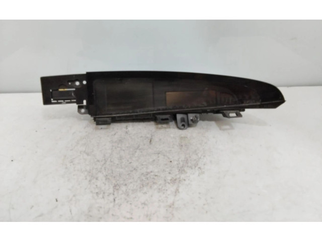 Дисплей    4682008985   Mazda 3 II