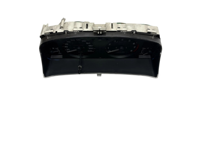 Přístrojová deska Toyota Corolla E110 2001 838001E180, 2573205120