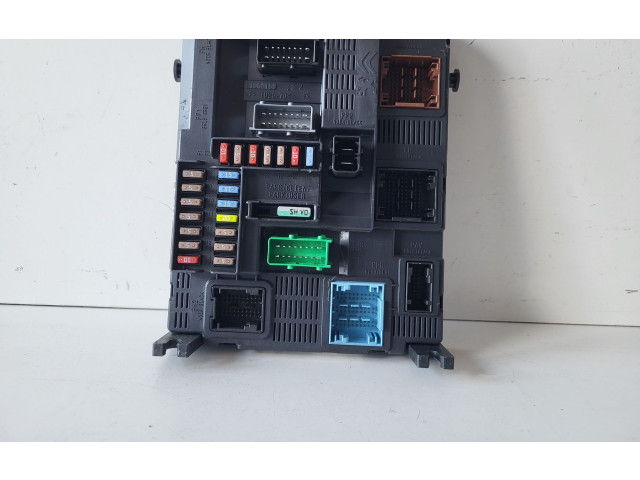 Блок комфорта 9807532080 Peugeot 2008 I