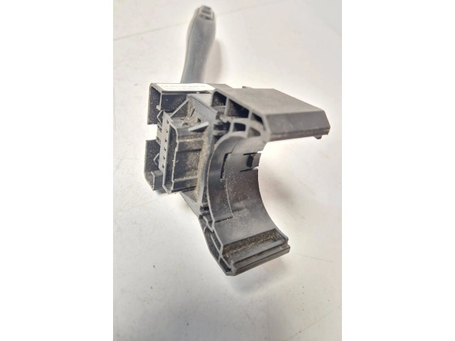 Ручка стеклоочистителей 4B0953503H, K0301202032 Volkswagen Golf IV