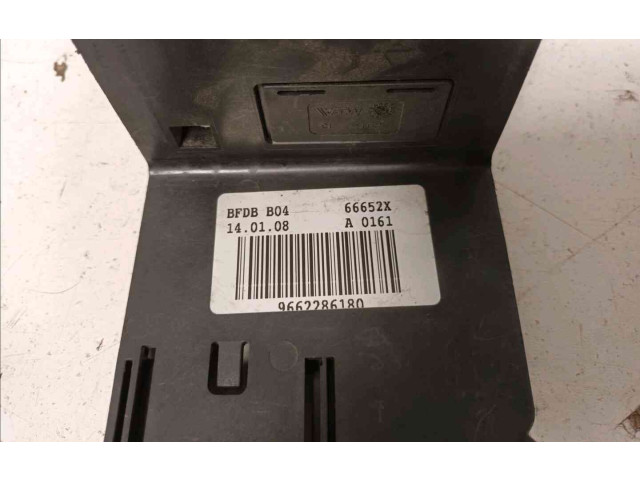 Блок предохранителей 6556G1 Citroen C4 I