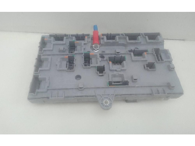 Блок предохранителей Jx6314n030ab Jaguar XE