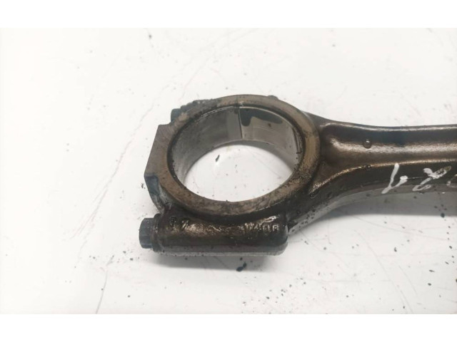 Píst Volkswagen PASSAT B5.5