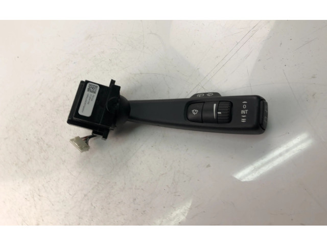 Подрулевой переключатель 31264169   Volvo V70