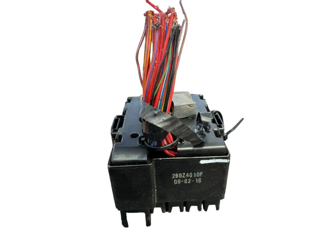 Блок предохранителей 2B0Z4010F   Jeep Renegade    