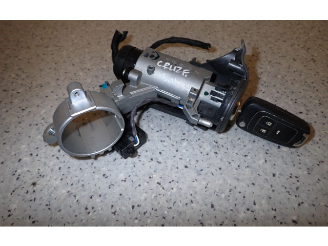 Блок управления 13271519   Chevrolet Cruze