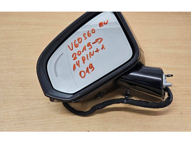 Зеркало электрическое Volvo S60 2018 - года