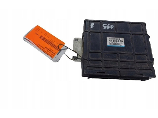 Комплект блоков управления MR420700, MR420700 E2T73675 Mitsubishi Space Runner