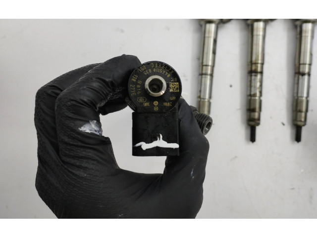 Блок предохранителей 05L130277E, 0445010790 Audi A3 8Y