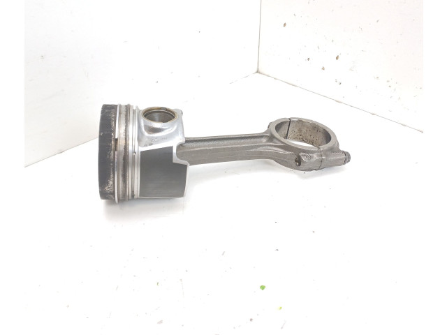 Píst BHS, 04LA   Volkswagen Caddy    DFSD 