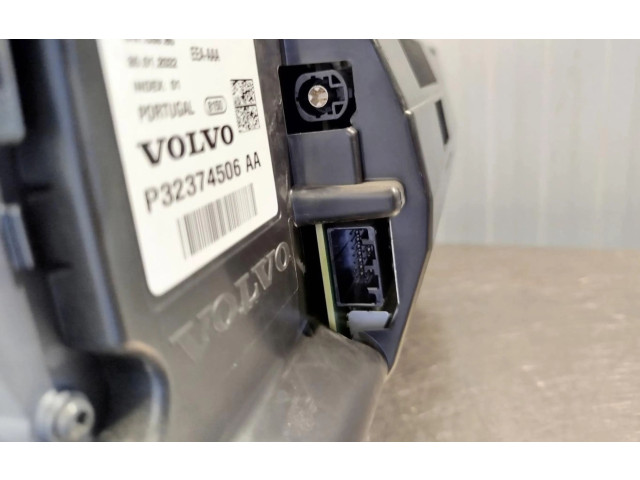 Přístrojová deska Volvo XC60 2022 32374506AA