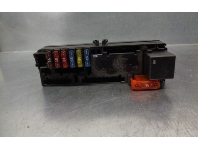 Pojistková skříňka Řídící jednotka BSM A0005400072 Meredes-Benz C W202 2000