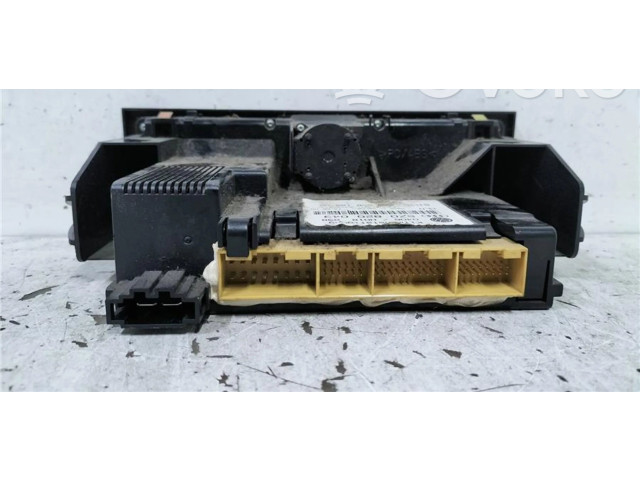 Блок управления климат-контролем 8Z0820043, 0070010   Audi A2