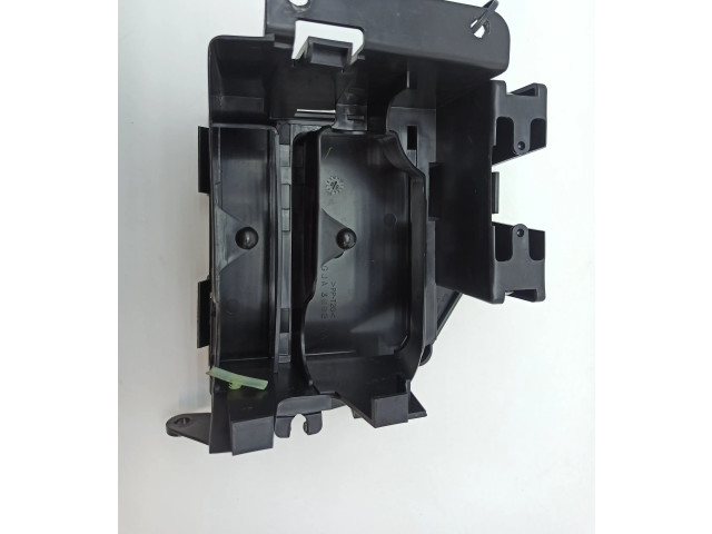 Блок предохранителей GJA3890AE, GJA3892AA Jaguar XJ X308