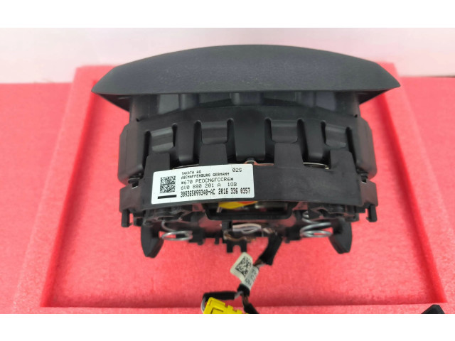 Подушка безопасности водителя 6V0880201A Skoda Fabia Mk3 (NJ)