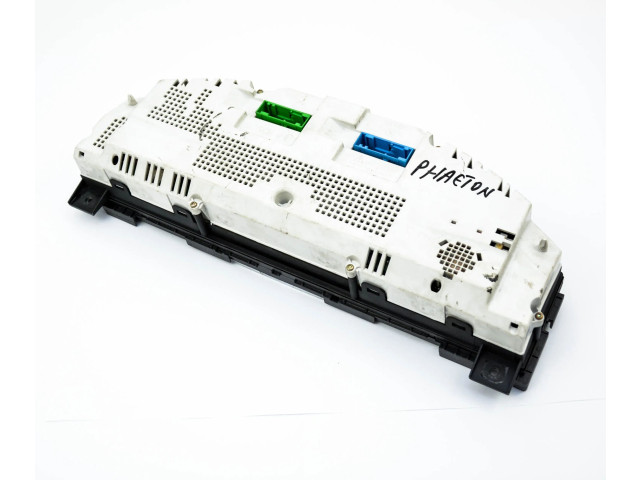 Панель приборов 3D0920882F   Volkswagen Phaeton       