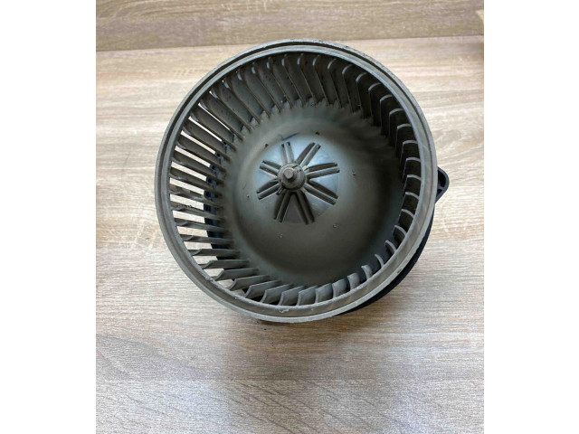 Вентилятор печки    0160700260, 0130111191   Mitsubishi Space Star