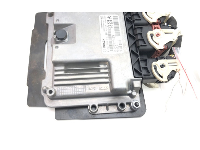 Řídící jednotka Peugeot 5008 2010