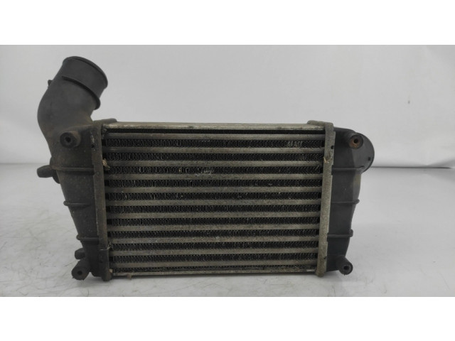 Интеркулер 517159990 Alfa Romeo GT 1.9