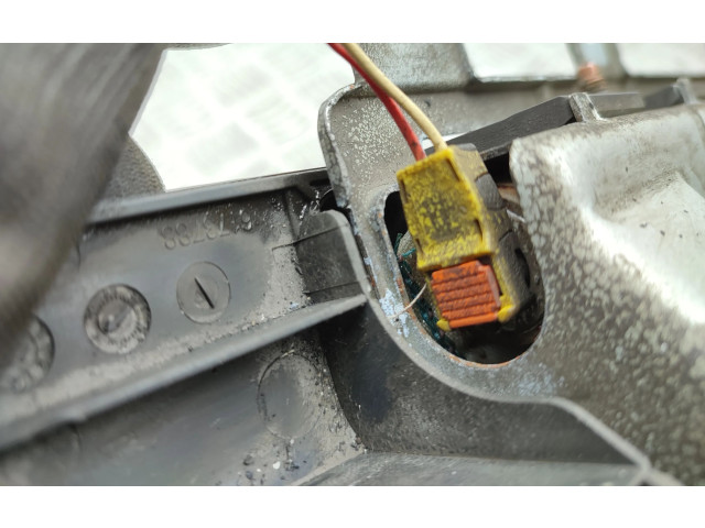 Подушка безопасности для колен A1768600302   Mercedes-Benz A W176