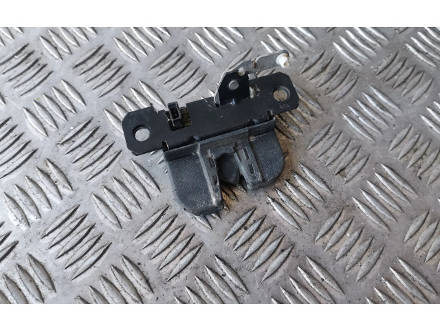 Zámek zadních dveří 2K0827506B Volkswagen Caddy 2007